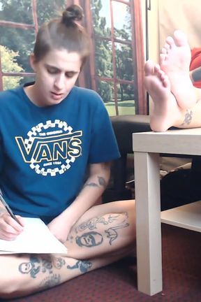 Can't resist her barefeet