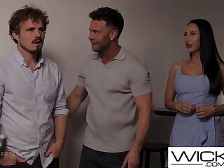 Wicked - Hot Big Tittied Blonde Gets Dicked Hard - Isiah Maxwell