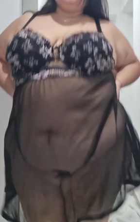 LATINA BBW AMATEUR SOLO - OnlyFans big-titted babe shows off her curves in a ste