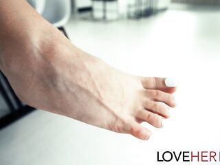 Foot Tease with Ella Reese