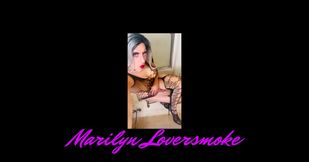 Marilyn&#039;s smoking hot body stocking behind the scenes.