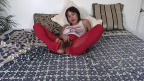 Amateur Asian babe Kiwi exposes her hairy cunt and tiny titties