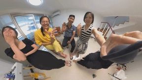 Men and women 5 flip-flops rolled 360VR6K 1