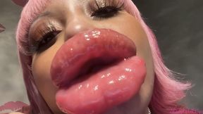 RubyDollLipz's 12-2-25 Growing XXXXL Doll Lips