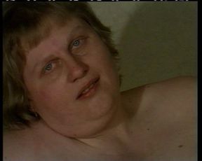 BBW German amateur bitch plays with big sex toy