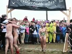 World-Euro-Danish & Nude People On Roskilde Festival 2011-1