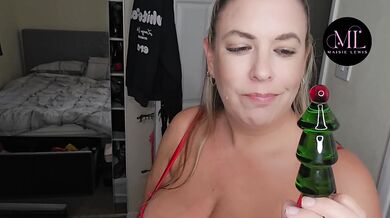 Brit Milf gets name brand glass dildo stretch cum