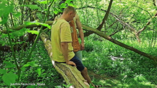 Fellatio, wytrysk, trójka, gołe, bez obrzezania – młodzi amatorzy z Polski ruchani analnie, wielki kutas