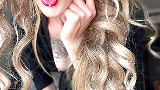 WET Lunchbreak with your GOLDEN SHOWER MISTRESS