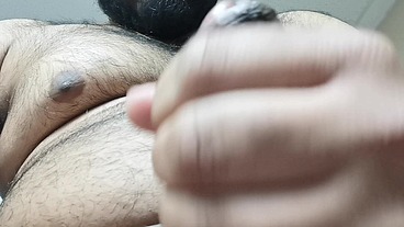 Indian Teen loves Masturbating!