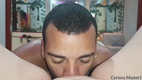 amiga da familia veio tirar ferias e me levou para o motel