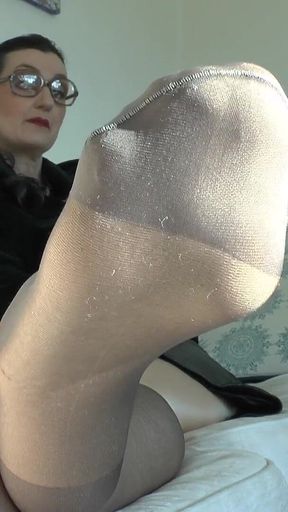 Extremely Stinky Feet From Fur Boots! Sniffing Boots and Foot Fetish Fucking, Lady Victoria Valente