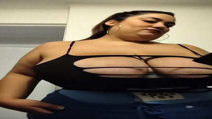 tetona que me comi muestra atributos