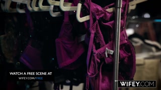 WIFEY Cock-Hungry Blonde Hotwife Sadie Rose Gets Creampied In Front Of Hubby