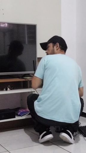 Housewife complains to technician that her husband didn't notice her new lingerie and asks for his opinion!   Clip 1