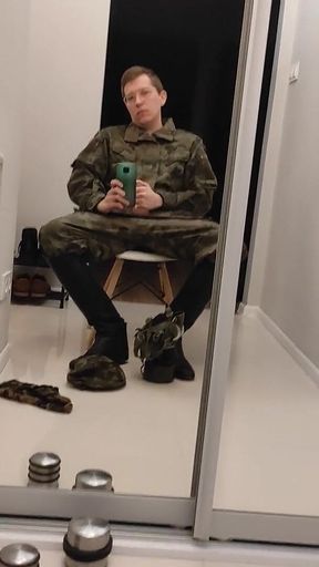 Gay Army Men Fun My Dick in Leather