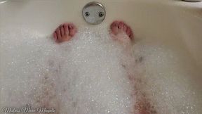 Bubble Bath Bare Toes