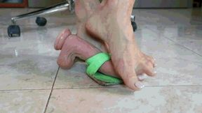 I'll make you cum in my sandals! AVI (1920x1080) FHD
