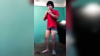 jesus en boxer jalandose el pene avienta semen #8