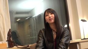 Gorgeous Cabaret Hostess Takes Rodeo in Hotel Room