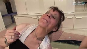 Vegan German grannies fiken fresh vegetables and grandpa can still get to it!