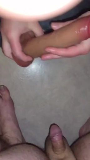 Gf Milf masturbating with squirt   Clip 2