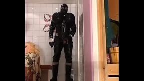 Roxina2005ToiletRubber190305.WMV