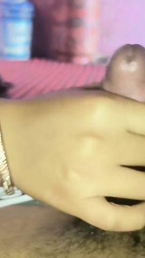 Girlfriend ko Apne room par bulakar karvaya mastrubation   Clip 1