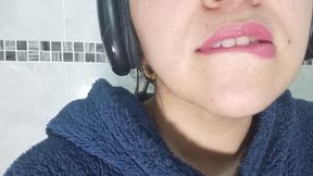 Painting my full lips