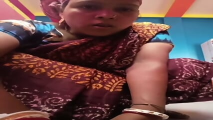 Bengali Boudi Saree Wearing And Ass Show