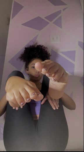 How badly are you triggered from my feet?🫣