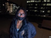 Une jolie beurette de cité se fait défoncer publiquement en anal par un black pour un IPHONE 13 !!!