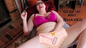 Oiled Up and Shaved - WMV SD - ft Jane Judge in this pussy shaving scene with oiling, masturbation, soft smooth skin and red nails as this buzz haired babe goes bald everywhere
