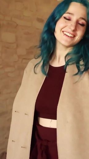 Must-see moment from &quot;💙 VLOG n&deg;6 // My first lesbian time with KHALAMITE&quot;