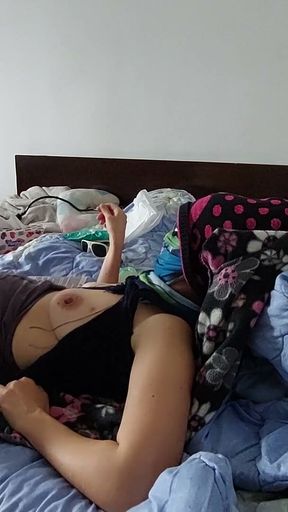 Sexy wife doing chores in the house naked. Cum on wife's big ass. Hot foreplay with a couple, oil massage on the body.   Clip 2