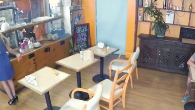 Coffee shop blowjob leads to hot sex tape