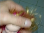 mi novia doll sumisa, me hace una paja a enorme pene grande y venozo, fetish doll, primer plano