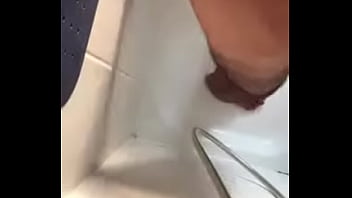In der Dusche im Stehen 22 cm Dildo Schwanz in meine Arsch Fotze ( John )