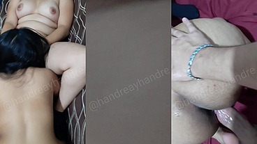 Invito a mi mejor amiga a cojernos a mi novio sin condón hasta que nos deja escurriendo leche a la dos