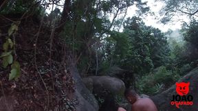 novinho pau grande fudendo a gorda bunda grande na cachoeira * morango rj * dj jump