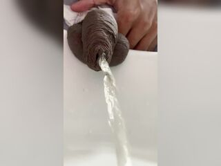 Pissingwithforeskin