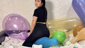 Anny Pops Long Neck Balloons in Leggings (S2P)