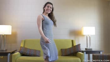 Rosie Cooper's Canadian Delight: Hairy Teen (18+) Solo Masturbation