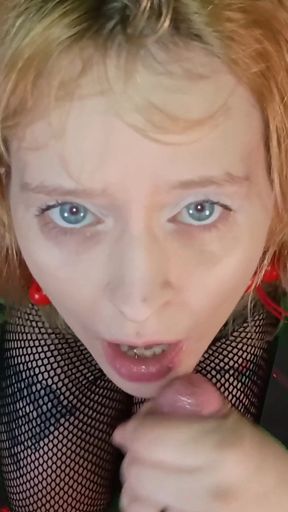 Pretty Little MILF Get's a Mega Facial