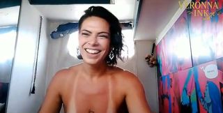 Wearing Only Leggings, Veronna Masturbates in Chat Room Ii
