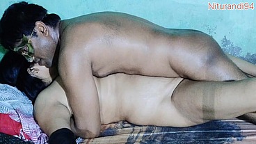 Indian Sex Desi Aunty Beautiful Hot Mom