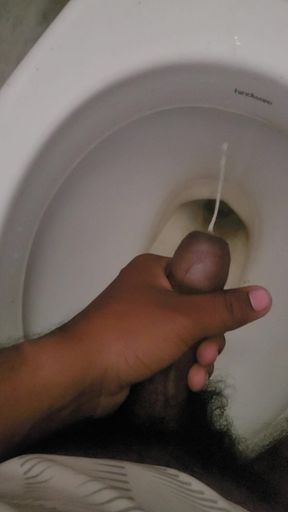 Masturbation in Washroom Ranchi boy jharkhand boy 🔥