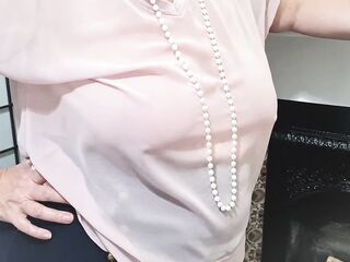 Ruin Aunt Janes Hose with your Cum - big beautiful woman Amateur mother I'd like to fuck