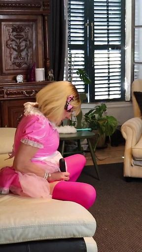 Sissy Maid Dee Should Be Cleaning, but She Can't Help but Play