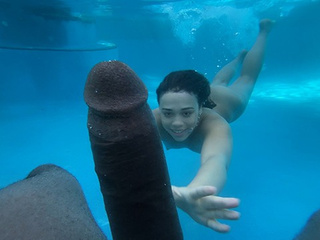 ”Underwater Sex Amateur Teen Crushed By huge black dick huge black dick”
